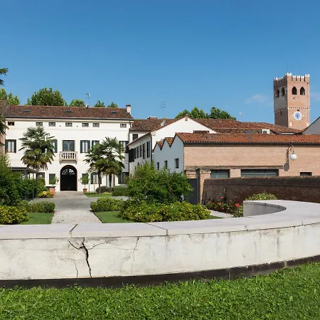 Appart hôtel Le Bugne *